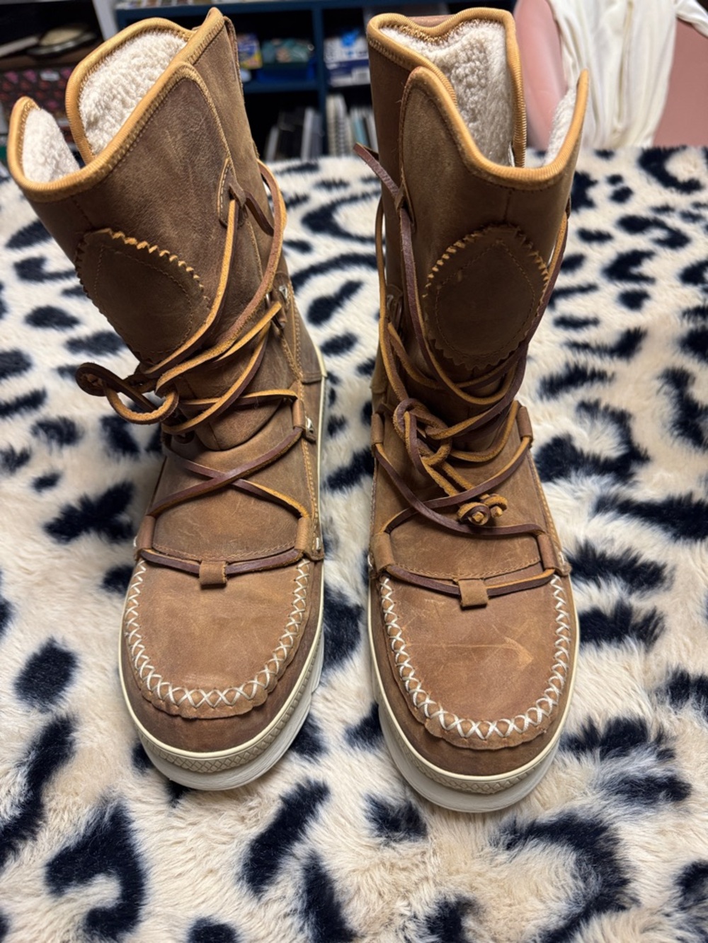 Women's Brown Lace-Up Winter Ankle Boots